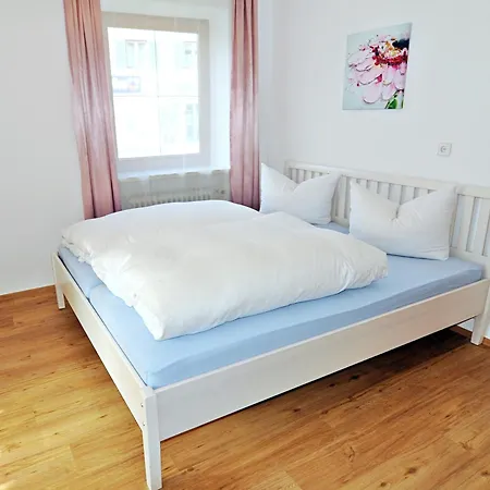 ゲストハウス Garni Demmel Bruckmühl