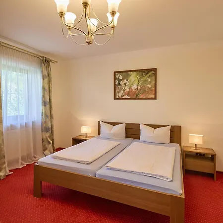 Garni Demmel 3* Bruckmuhl