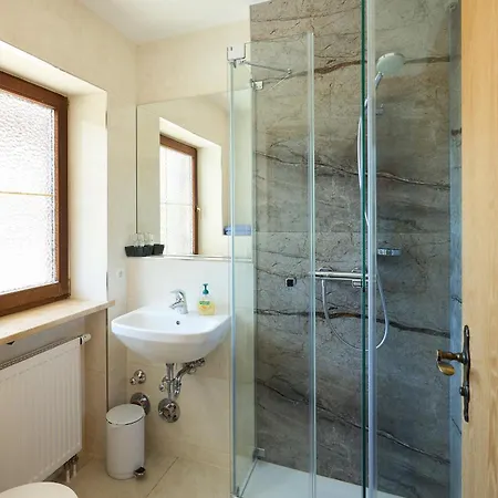Garni Demmel Guest house Bruckmuhl