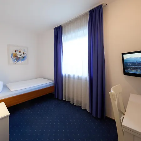 Garni Demmel Guest house Bruckmuhl
