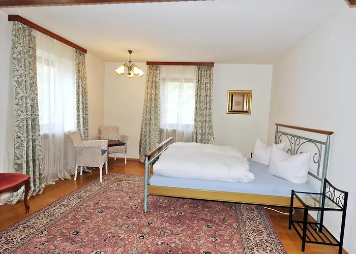 Garni Demmel מלון 3*